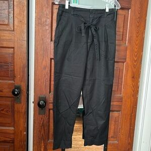 Gap Paperbag Khaki size 8 black